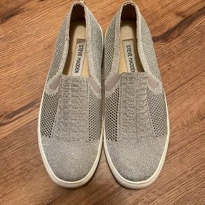 Steve Madden slide on shoes